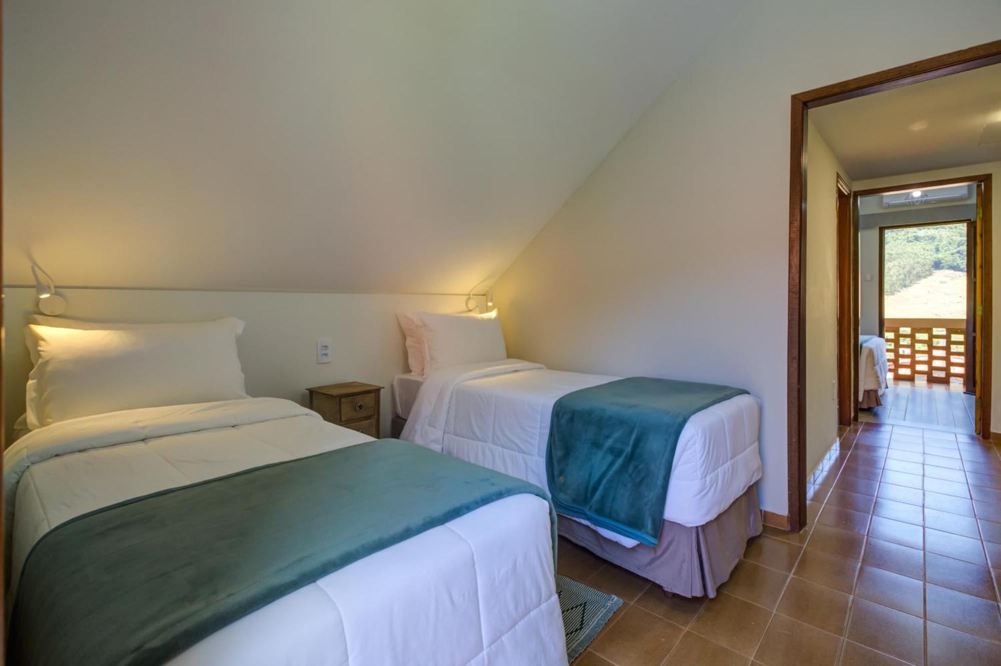 Filimahalo Hotel แซร์ฮาเนกรา ภายนอก รูปภาพ