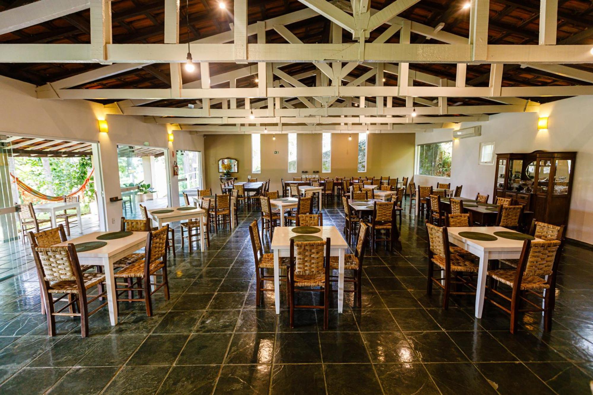 Filimahalo Hotel แซร์ฮาเนกรา ภายนอก รูปภาพ