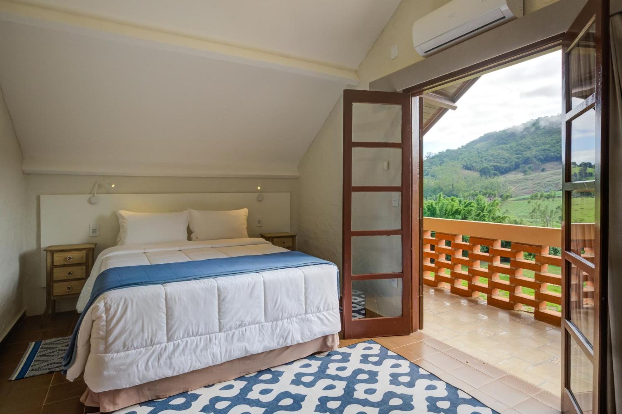 Filimahalo Hotel แซร์ฮาเนกรา ภายนอก รูปภาพ